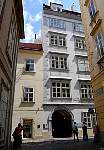 6744mozarthaus.jpg